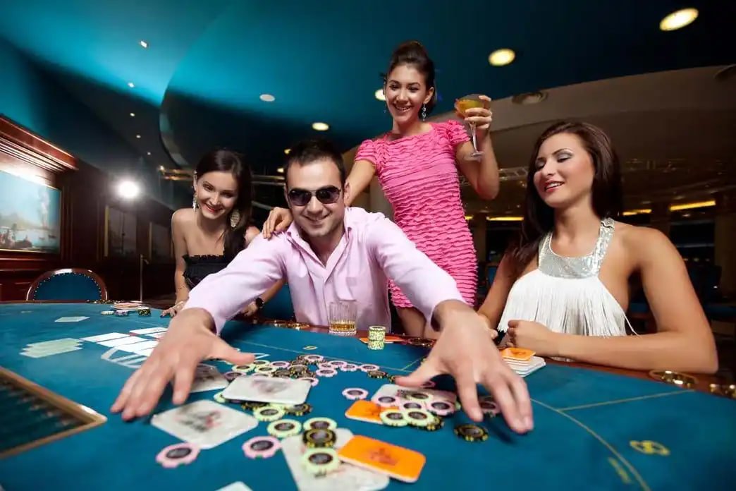 bomslot login platform dashboard showing slot tournaments, live-dealer tables, and sportsbook markets integrated in one account